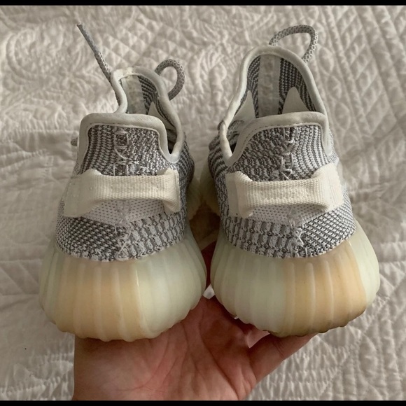 Yeezy Boost 350 - Picture 3 of 4
